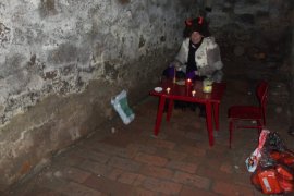 Peklo ve škole 2016